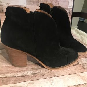 Susina black suede booties